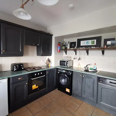 Seashell Cove Luxurious Sea View Free Wifi Netflix Sleeps 5 *