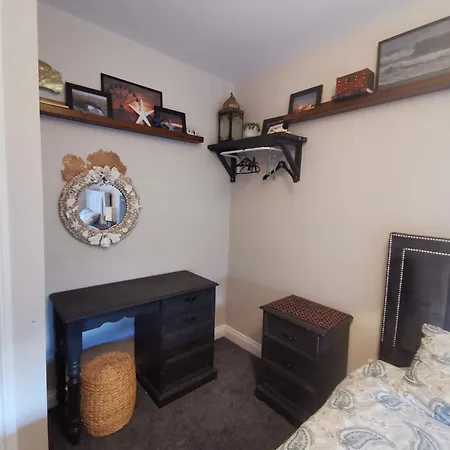 Seashell Cove Luxurious Sea View Free Wifi Netflix Sleeps 5