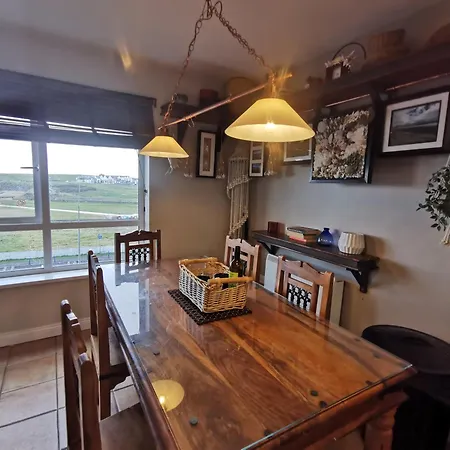 Seashell Cove Luxurious Sea View Free Wifi Netflix Sleeps 5 Lägenhet *