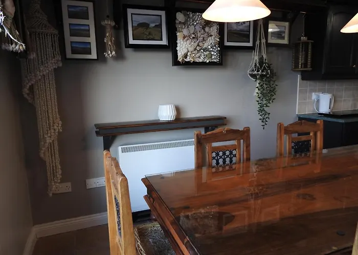 Seashell Cove Luxurious Sea View Free Wifi Netflix Sleeps 5 *